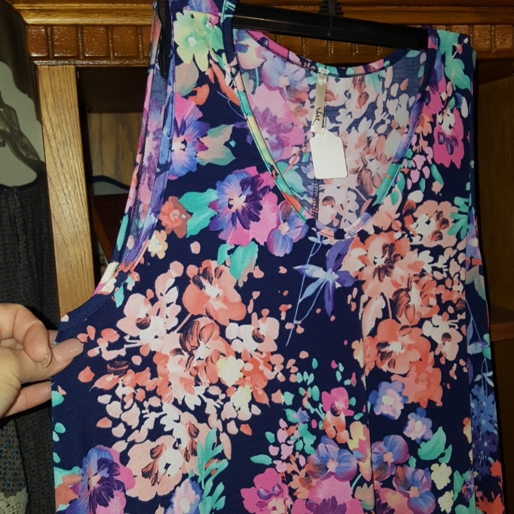 Ladies cute dress! Floral is in again this year!!